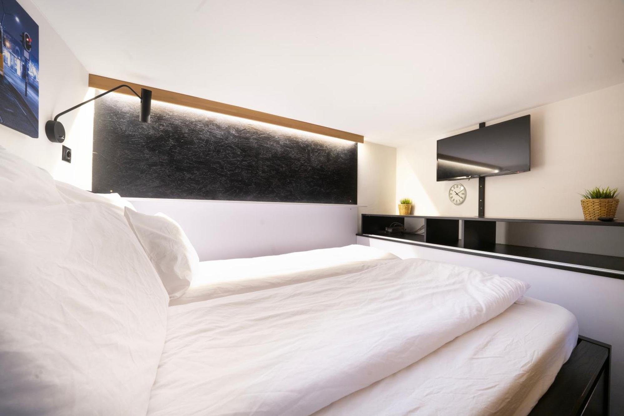 Park Corner Loft Near Heroes' Square Apartment Budapest