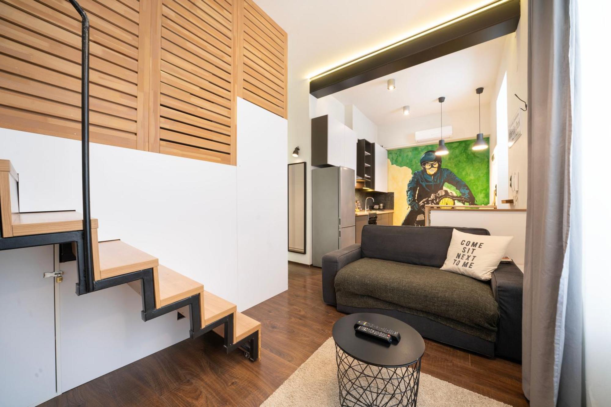 Park Corner Loft Near Heroes' Square *